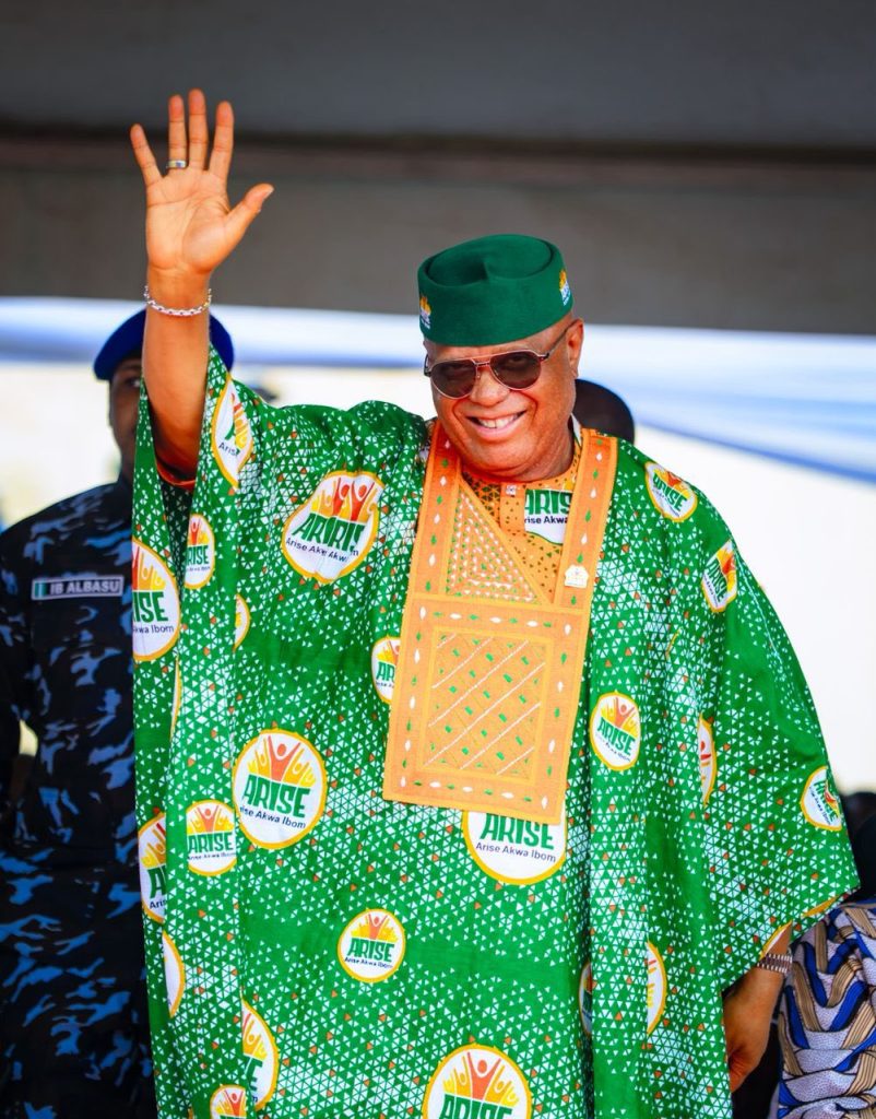 UYO TOWN SQUARE MEETING: GOV ENO EMPOWERS 1187 BENEFICIARIES WITH N492 MILLION GRANTS